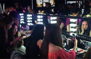 Maybelline behind stage.jpg